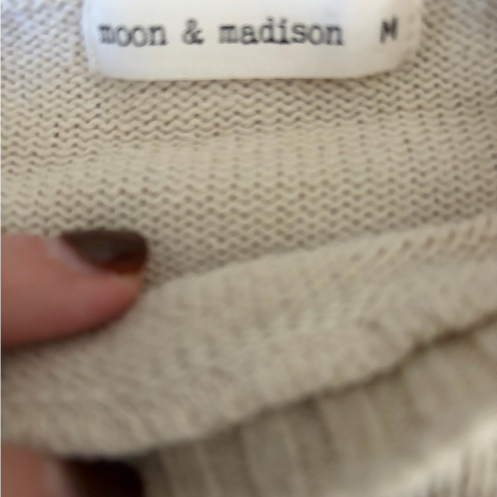moon & madison Soft Knit Pullover - Beige - Picture 2 of 3
